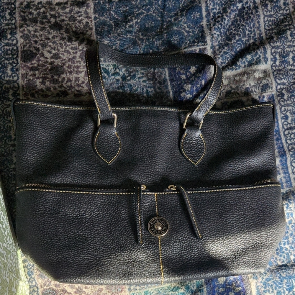 Dooney And Bourke Black Leather Tote Bag